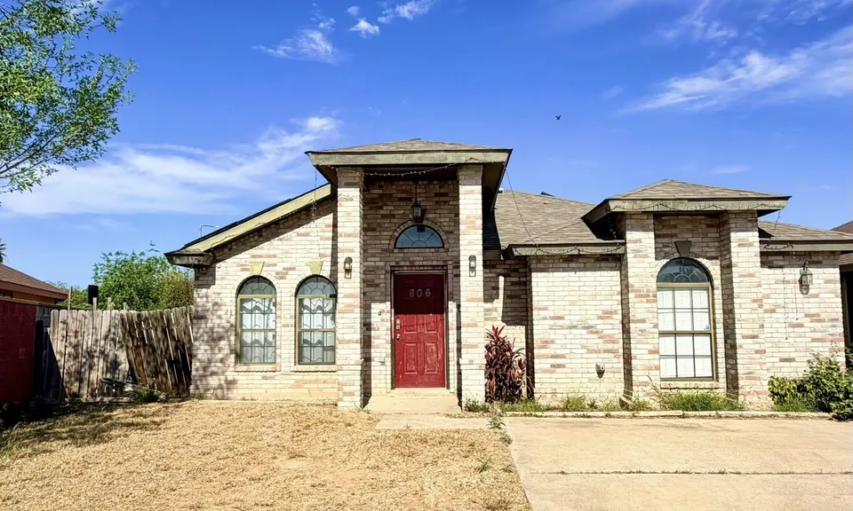 806-Cupid-Ln_Laredo_TX_78045_M82984-31010