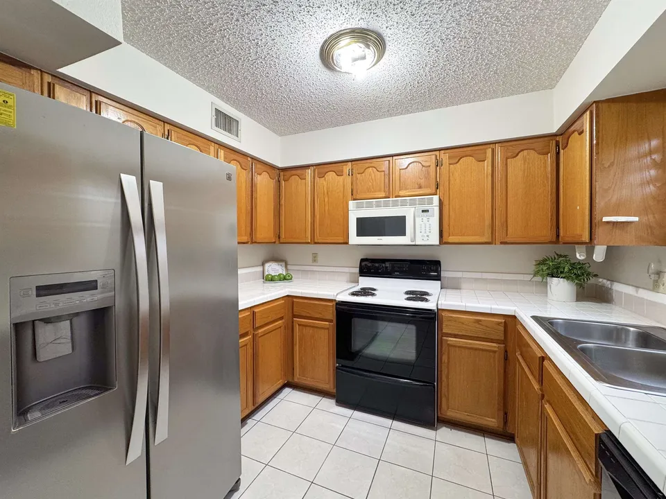 8801-McPherson-Rd-Apt-2E_Laredo_TX_78045_M74371-92334