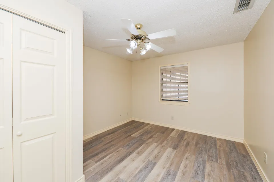 607-Gale-St-Apt-2_Laredo_TX_78041_M80748-10470