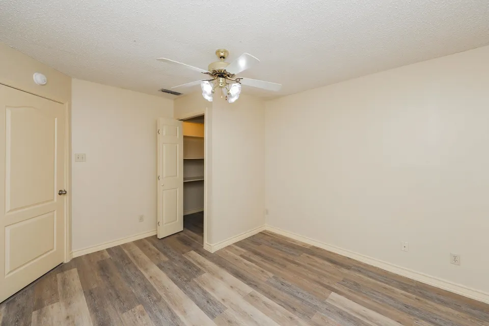 607-Gale-St-Apt-2_Laredo_TX_78041_M80748-10470