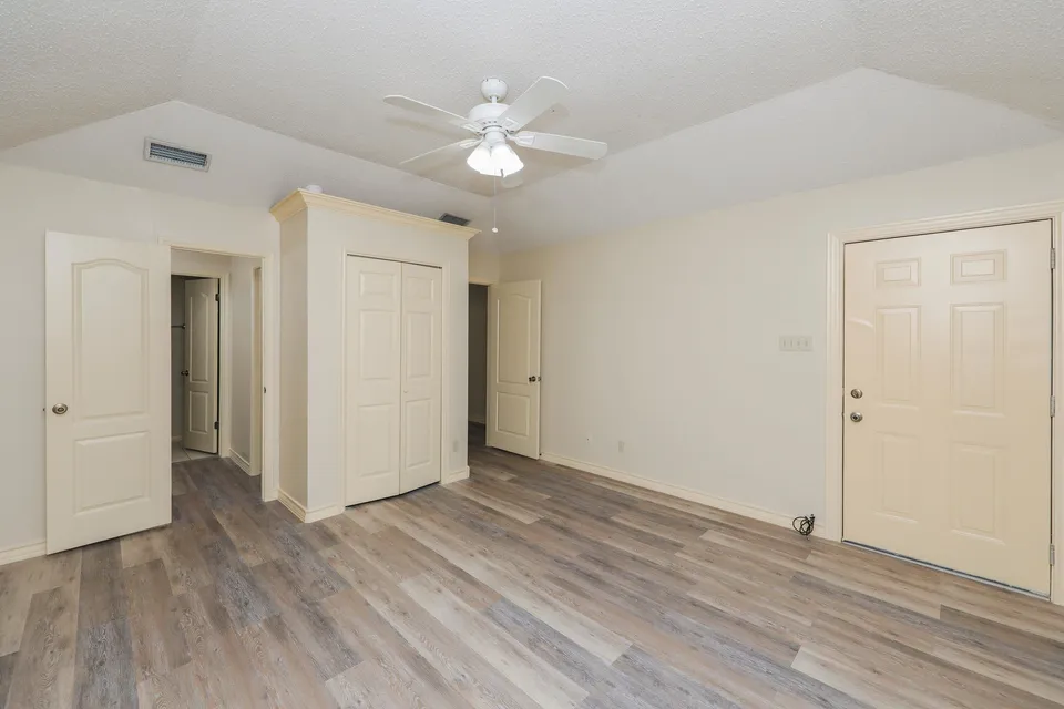 607-Gale-St-Apt-2_Laredo_TX_78041_M80748-10470
