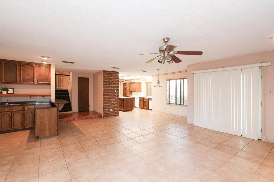 203-Fenwick-Dr_Laredo_TX_78041_M78641-20601