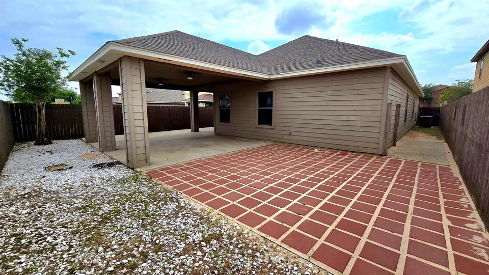 11119-Capistran-Loop_Laredo_TX_78045_M80964-08269