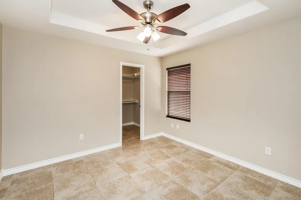 210-Bluff-Oak-Dr_Laredo_TX_78045_M83034-50019
