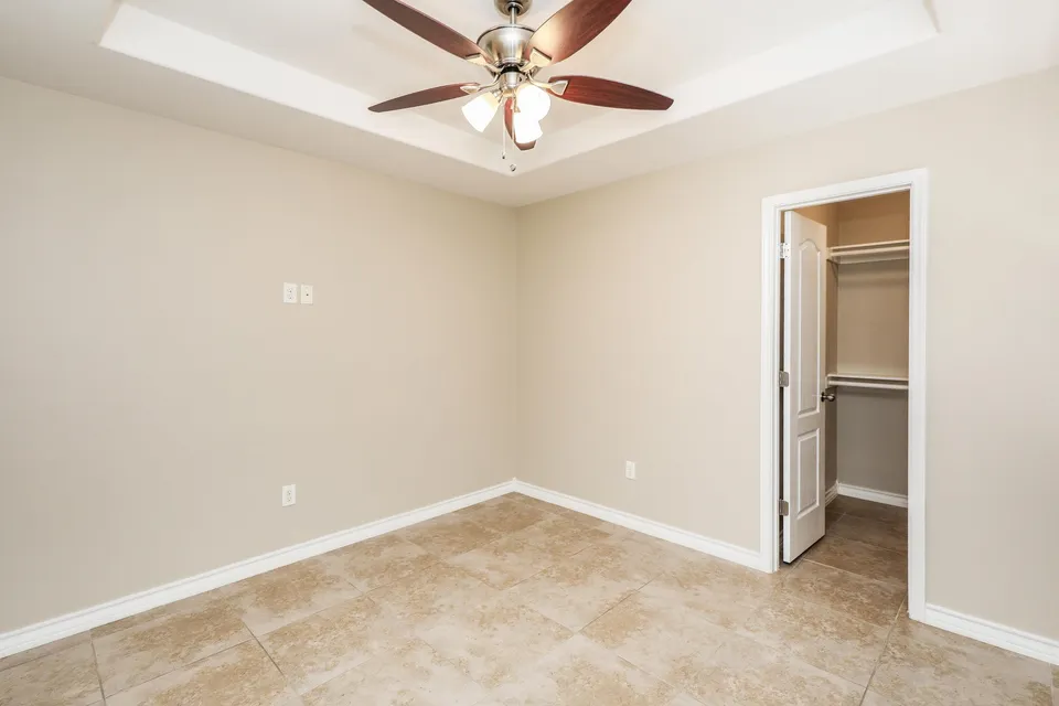 210-Bluff-Oak-Dr_Laredo_TX_78045_M83034-50019