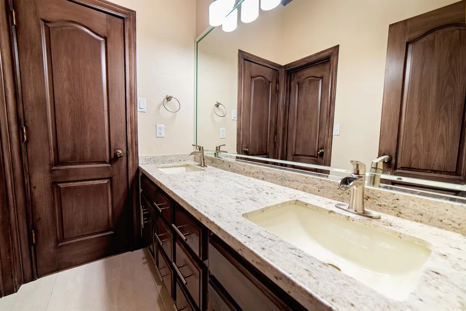 110-Windsor-Rd_Laredo_TX_78041_M75565-89265