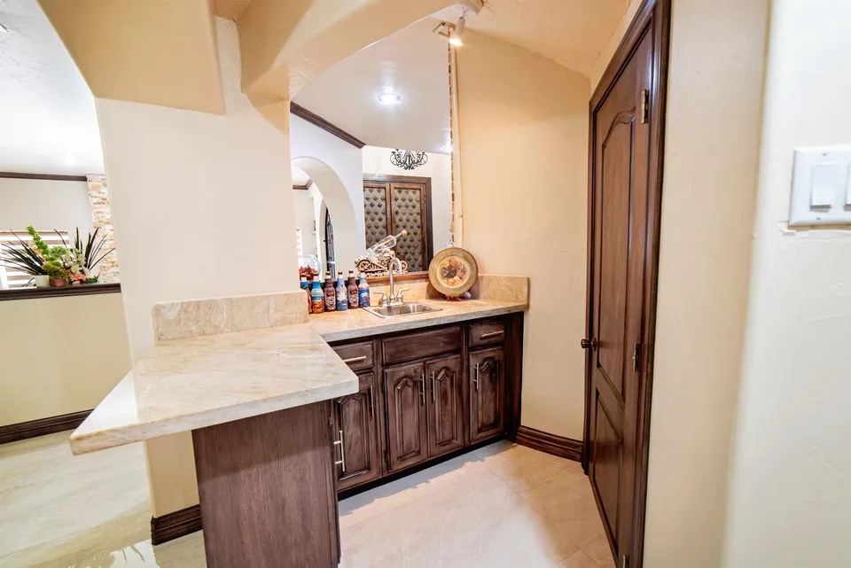 110-Windsor-Rd_Laredo_TX_78041_M75565-89265
