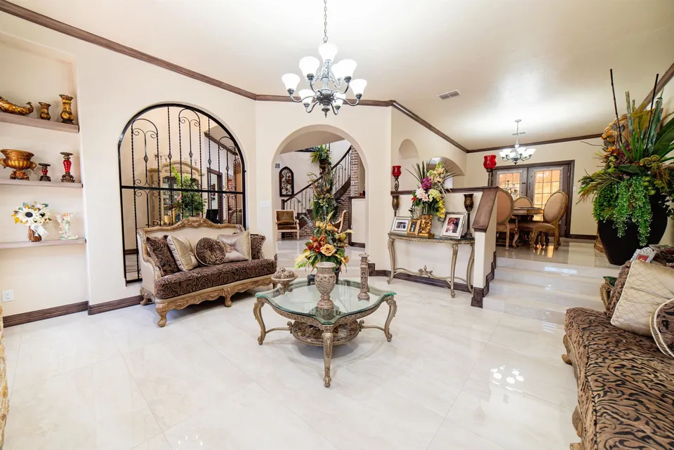 110-Windsor-Rd_Laredo_TX_78041_M75565-89265