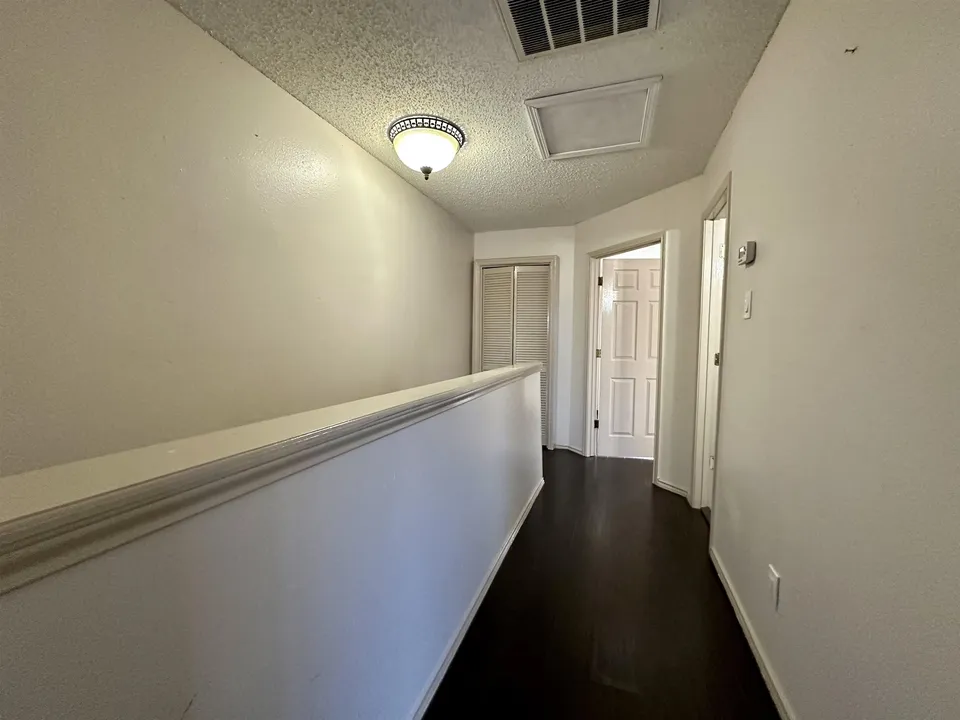 8915-McPherson-Rd-Apt-26_Laredo_TX_78045_M82940-46408
