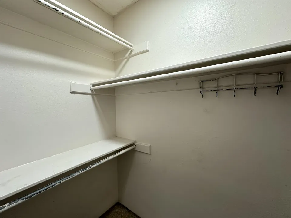 8915-McPherson-Rd-Apt-26_Laredo_TX_78045_M82940-46408