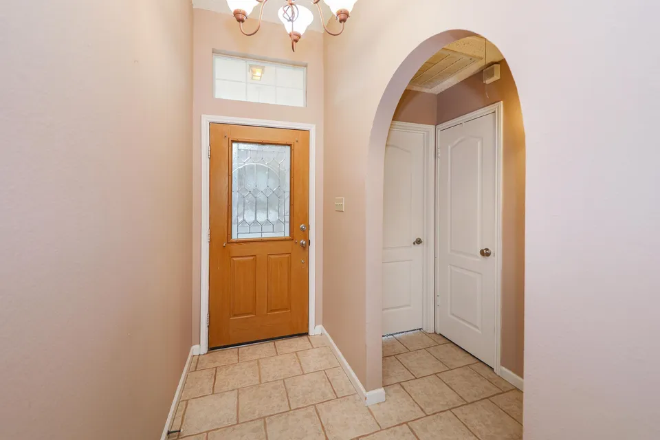 423-Saint-Croix-Dr_Laredo_TX_78045_M76585-00246