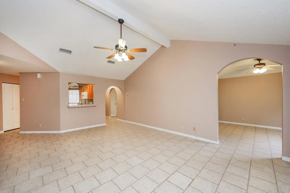 423-Saint-Croix-Dr_Laredo_TX_78045_M76585-00246