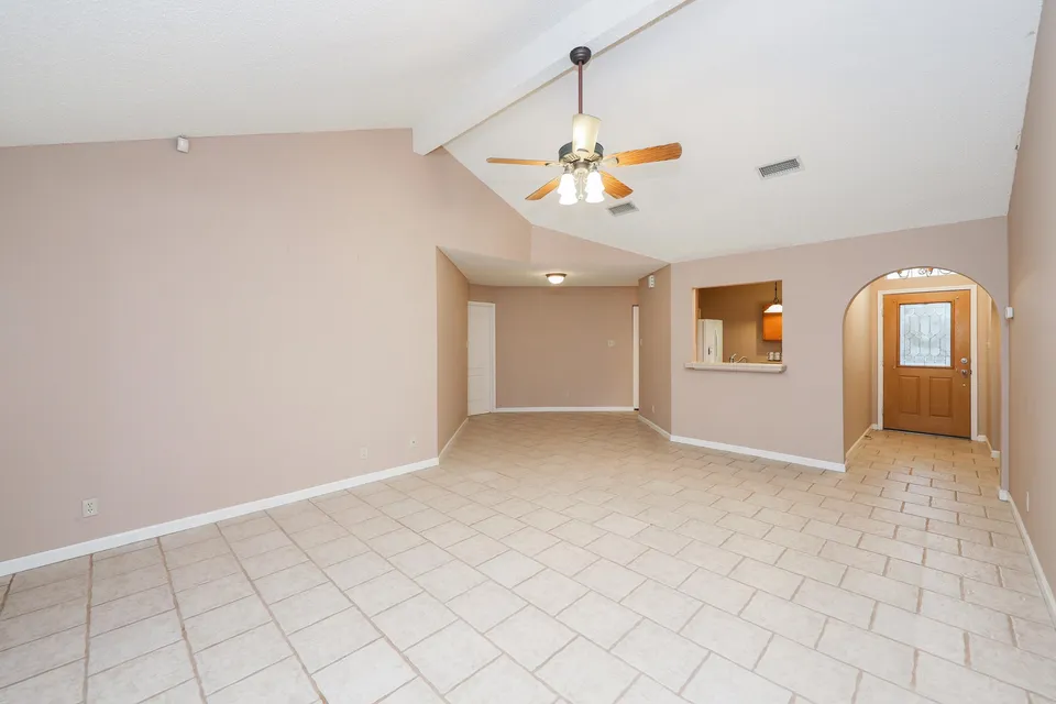 423-Saint-Croix-Dr_Laredo_TX_78045_M76585-00246