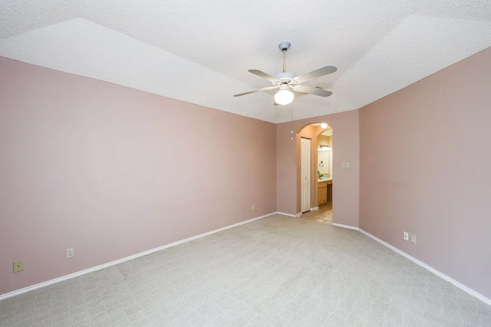 423-Saint-Croix-Dr_Laredo_TX_78045_M76585-00246