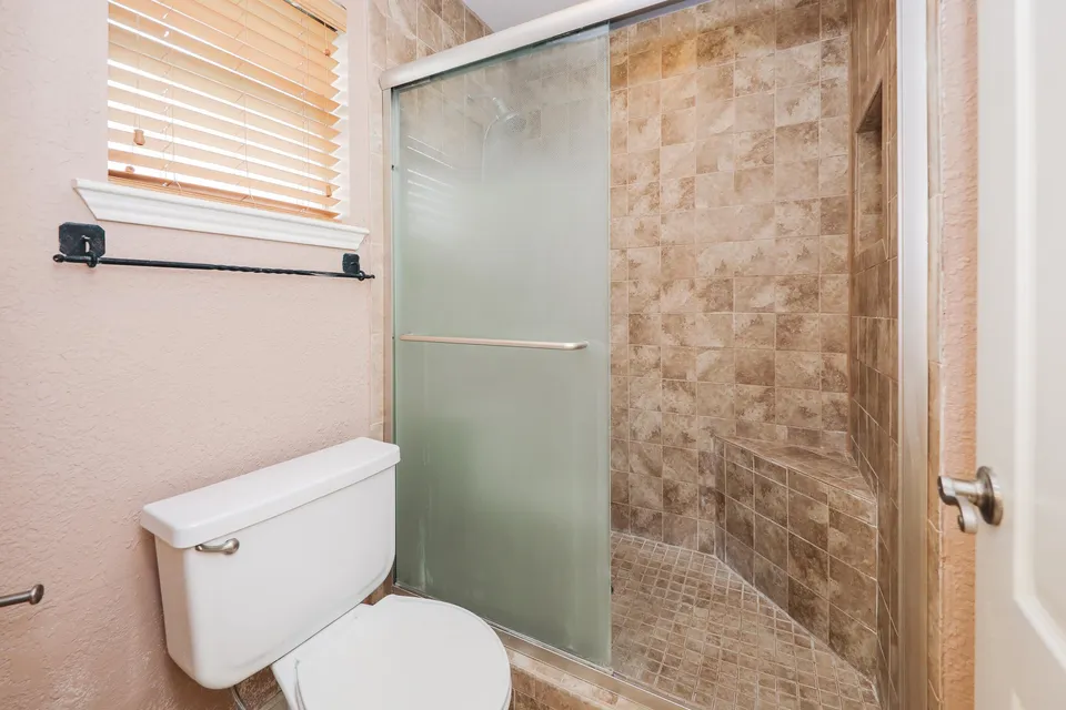 423-Saint-Croix-Dr_Laredo_TX_78045_M76585-00246