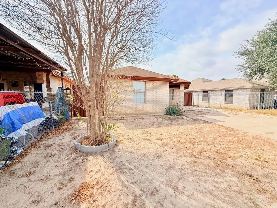135-Murcia-Dr_Laredo_TX_78046_M76058-93513