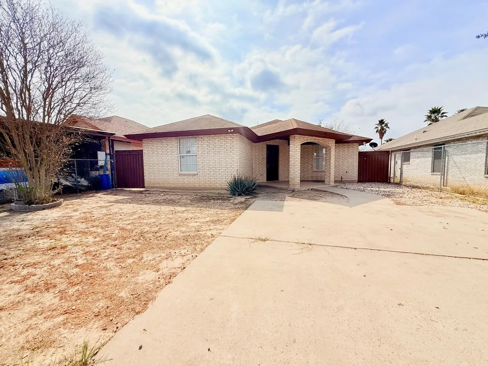 135-Murcia-Dr_Laredo_TX_78046_M76058-93513