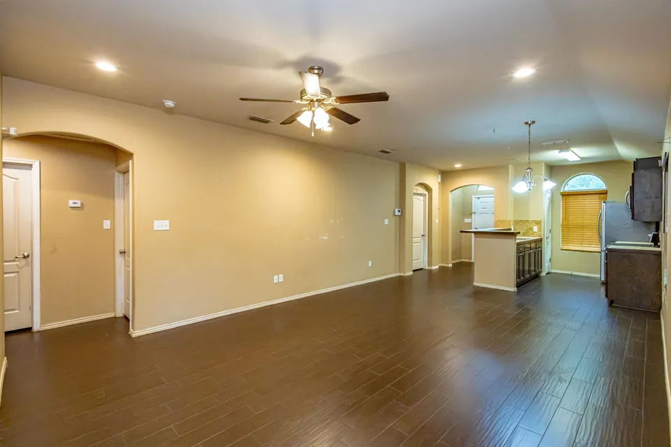 4406-Wild-Flower-Ave_Laredo_TX_78045_M78385-23423