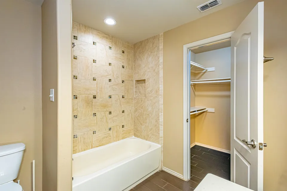 4406-Wild-Flower-Ave_Laredo_TX_78045_M78385-23423
