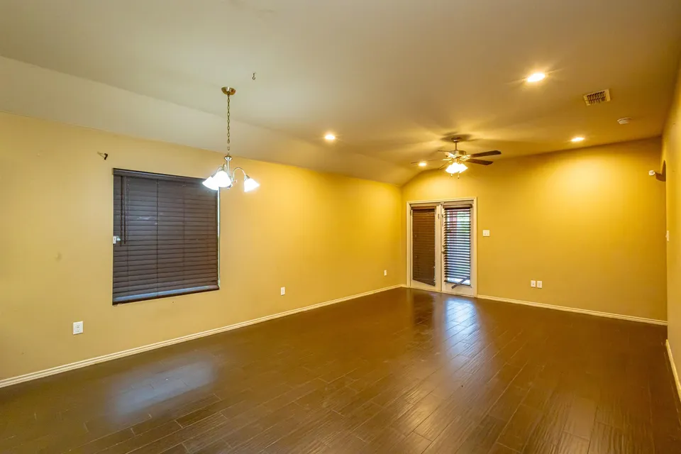 4406-Wild-Flower-Ave_Laredo_TX_78045_M78385-23423