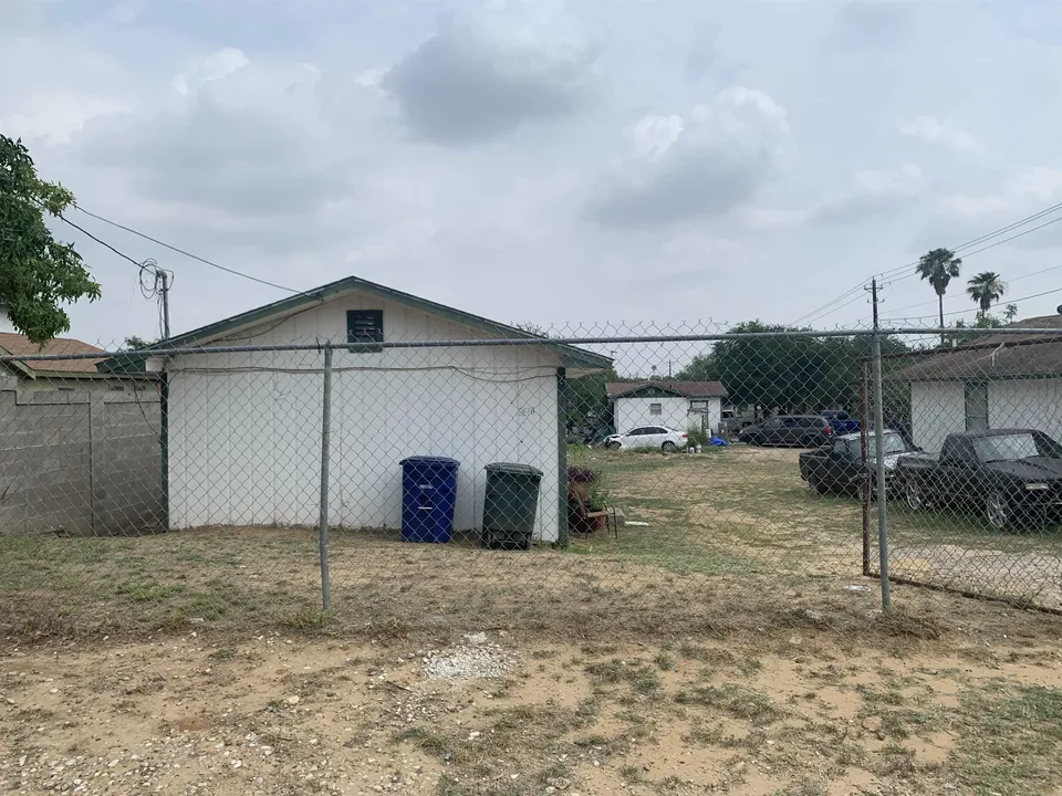 2620-San-Salvador-St_Laredo_TX_78046_M82743-96923