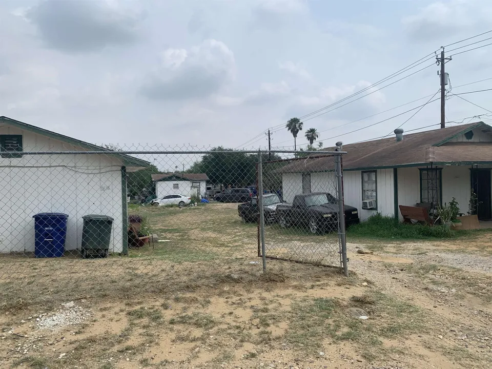 2620-San-Salvador-St_Laredo_TX_78046_M82743-96923