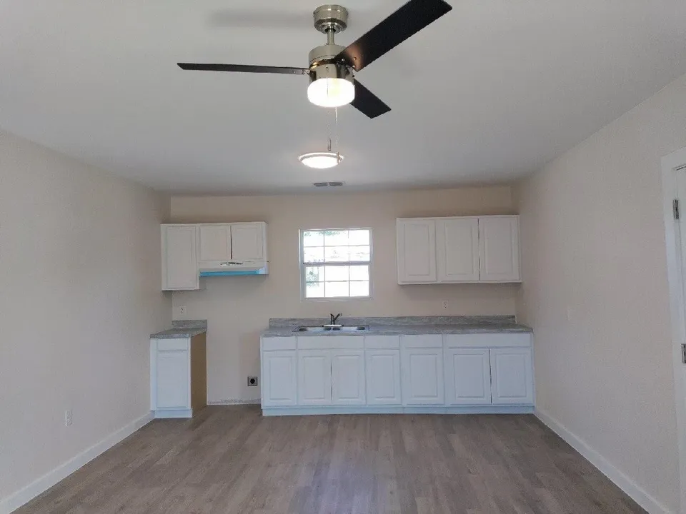2402-Aldama-St_Laredo_TX_78043_M80755-83120