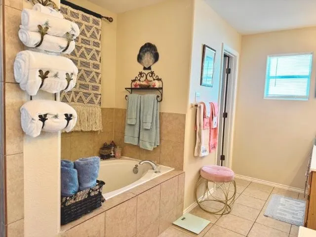 107-Castellanos-Ct_Laredo_TX_78045_M77912-04939