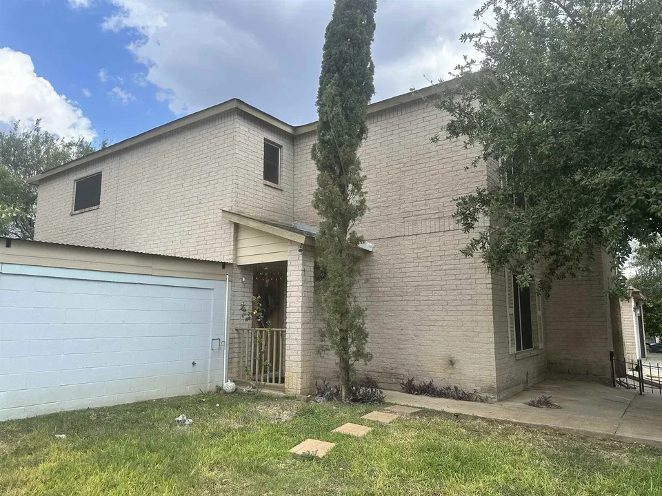 3061-Saint-Margaret-Ln_Laredo_TX_78046_M74214-44401