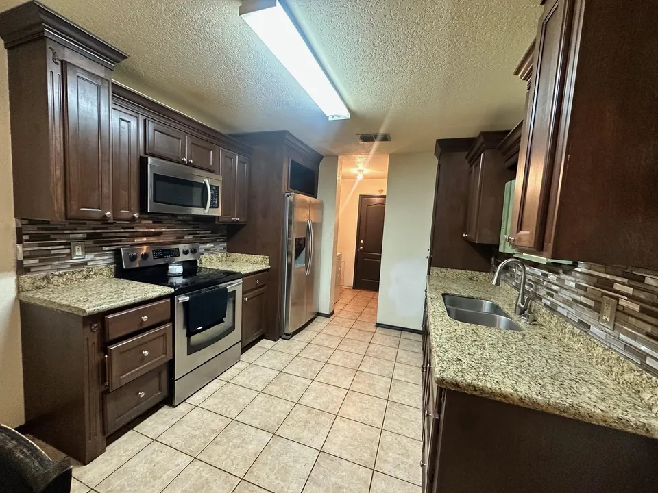 3061-Saint-Margaret-Ln_Laredo_TX_78046_M74214-44401