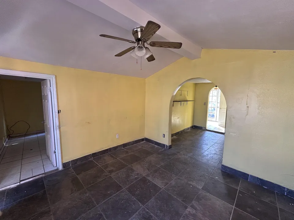 315-W-San-Pedro-St_Laredo_TX_78041_M70411-17822