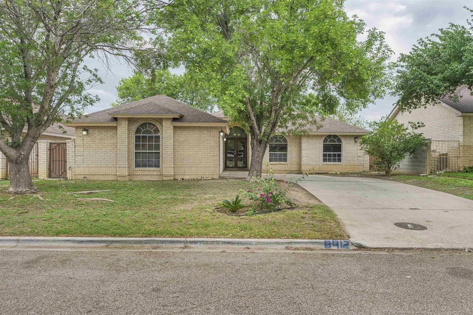 8912-Liberty-Loop_Laredo_TX_78045_M70473-66088
