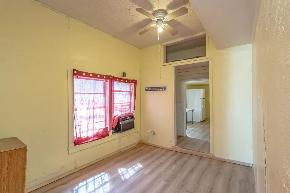 1701-Lincoln-St_Laredo_TX_78040_M70386-89941