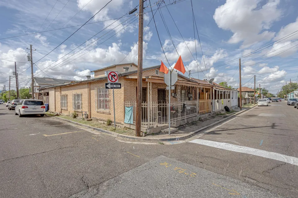 1701-Lincoln-St_Laredo_TX_78040_M70386-89941
