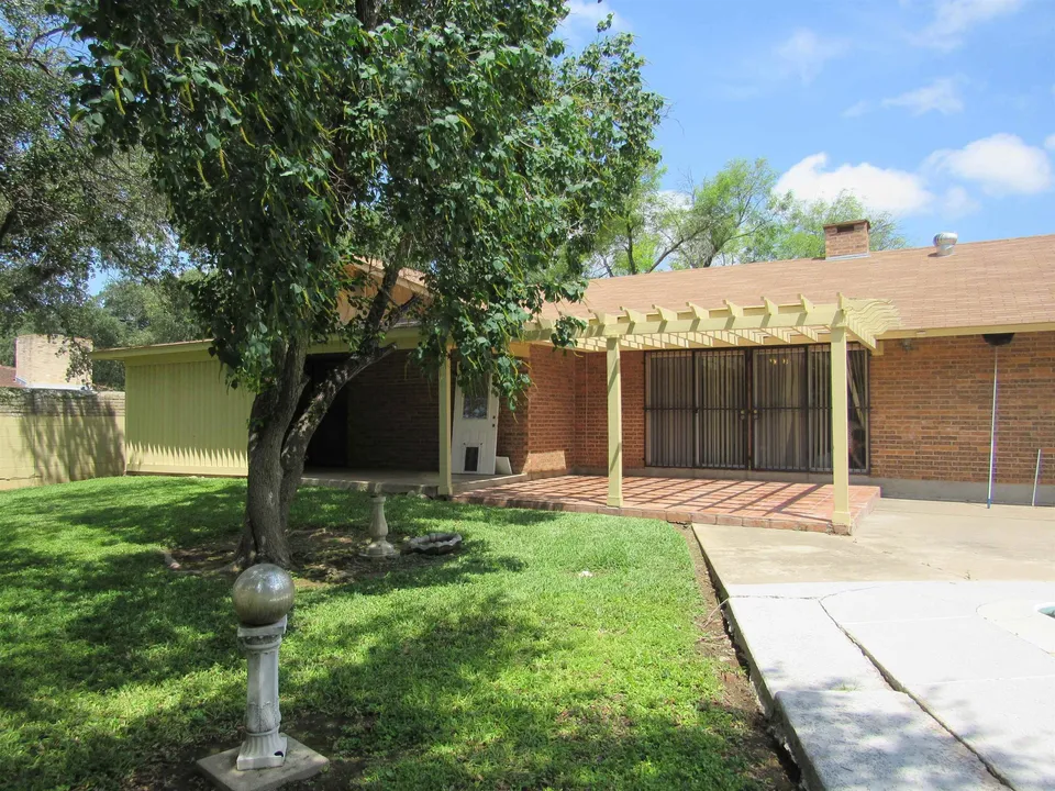405-Longshadow-Rd_Laredo_TX_78041_M75554-97180