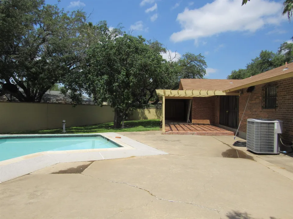 405-Longshadow-Rd_Laredo_TX_78041_M75554-97180